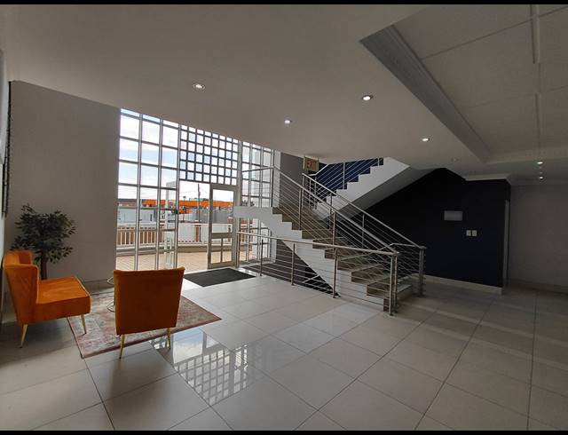 362M² OFFICE TO LET IN FOURWAYS